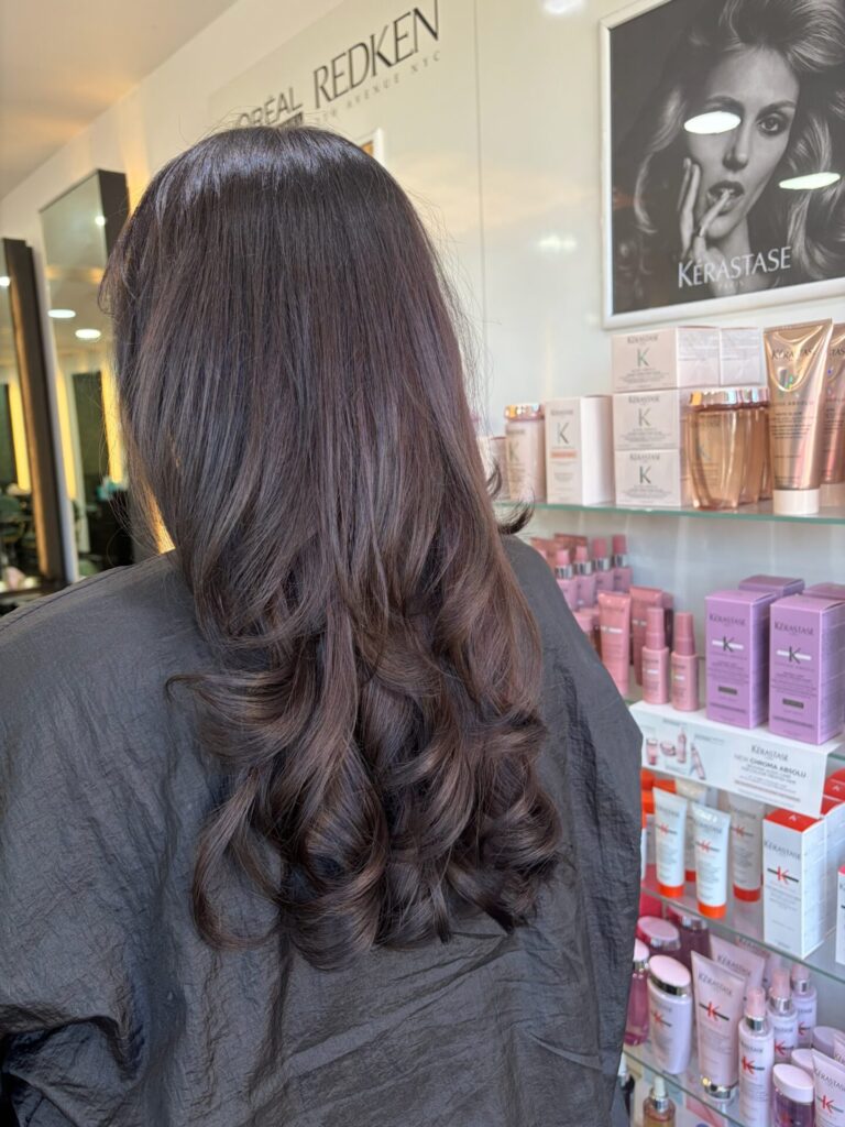 Blow dry hair Twickenham